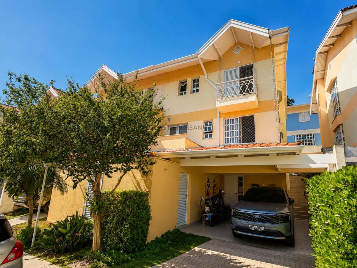 Triplex mobiliado com acabamentos de alto padrão - Granja Viana